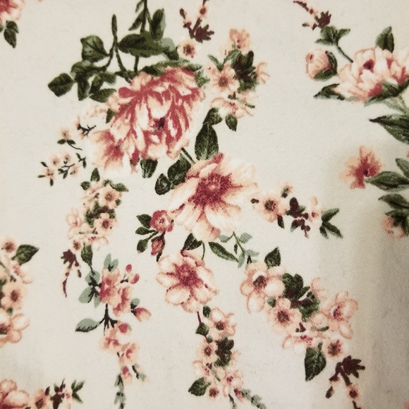 💗Floral mini skirt! - Picture 4 of 8